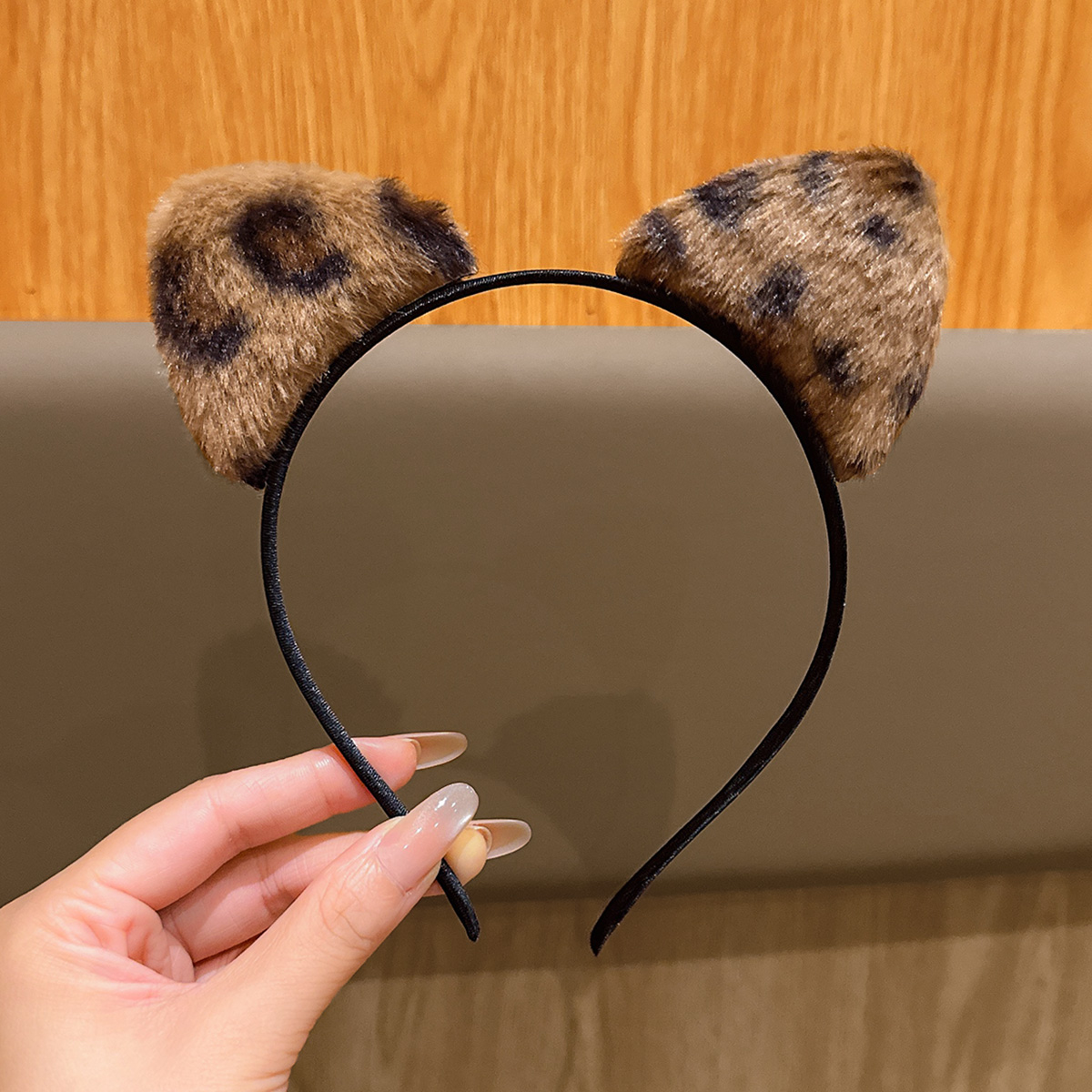 1 Cat's ears (Steamed cat-ear  - đánh giá và giá Reindeer Antlers Headband