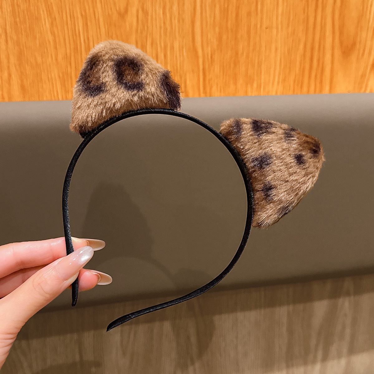 1 Cat's ears (Steamed cat-ear  - đánh giá và giá Reindeer Antlers Headband