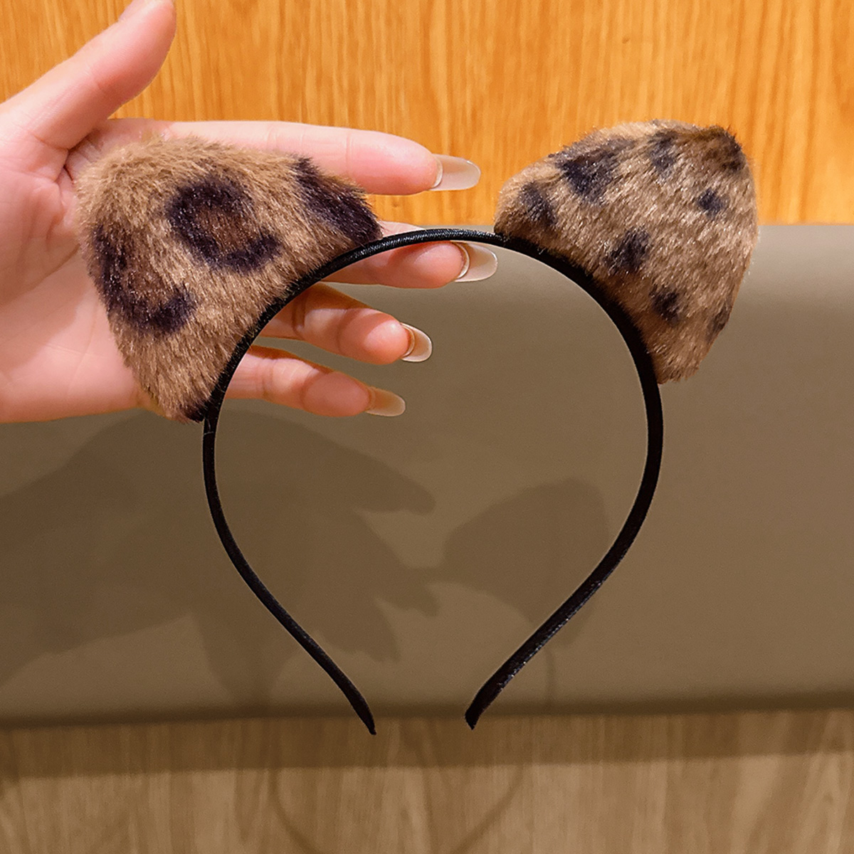 1 Cat's ears (Steamed cat-ear  - đánh giá và giá Reindeer Antlers Headband