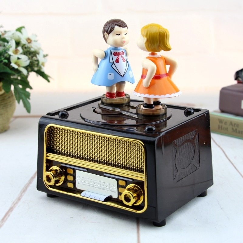 1Set Couple Kiss Music Box Bir - đánh giá và giá Snow Globe Musical