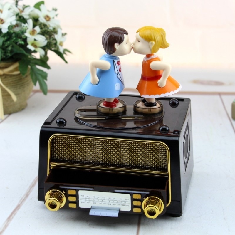 1Set Couple Kiss Music Box Bir - đánh giá và giá Snow Globe Musical